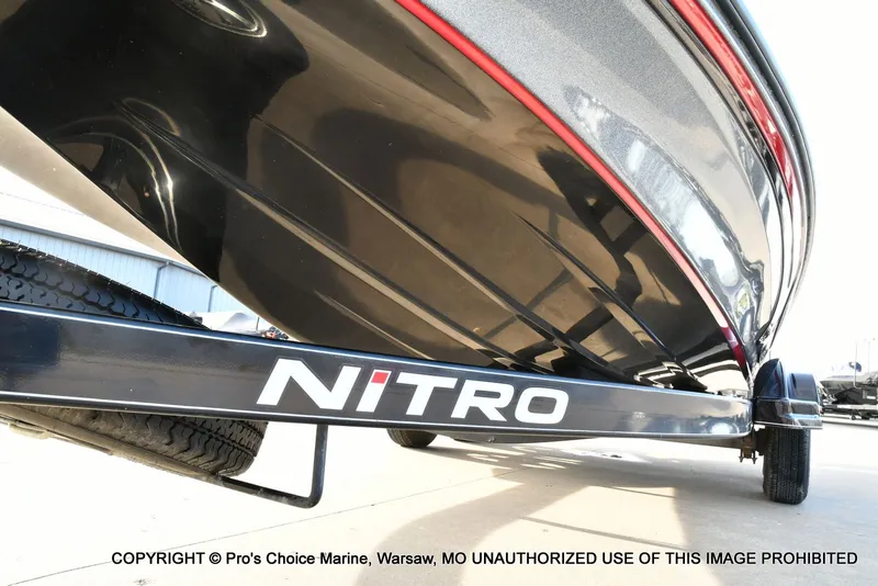 Slide: The Image of Nitro Z-8 w/250HP Mercury Pro-XS 2015 - 33