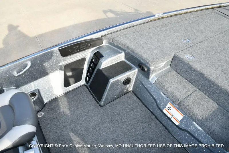 Slide: The Image of Nitro Z-8 w/250HP Mercury Pro-XS 2015 - 48