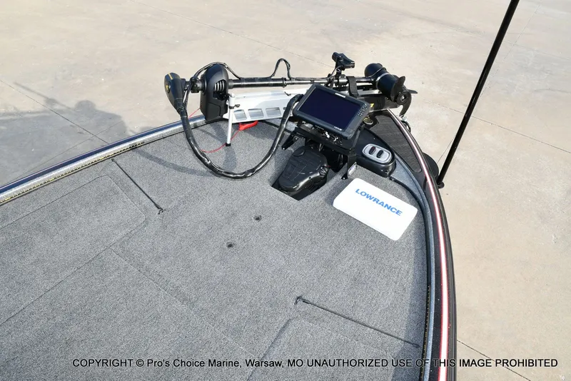 Slide: The Image of Nitro Z-8 w/250HP Mercury Pro-XS 2015 - 50