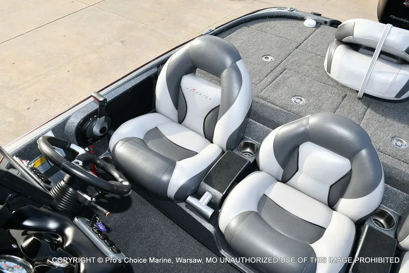 Slide: The Image of Nitro Z-8 w/250HP Mercury Pro-XS 2015 - 54