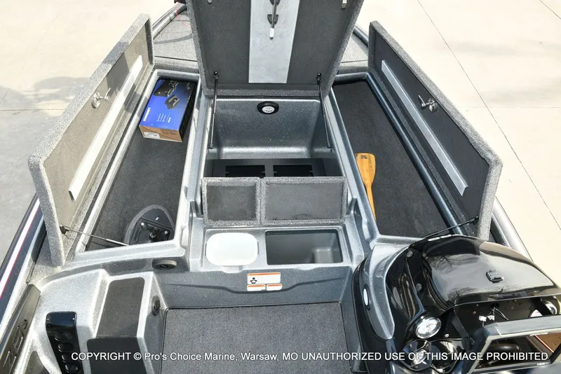 Slide: The Image of Nitro Z-8 w/250HP Mercury Pro-XS 2015 - 56