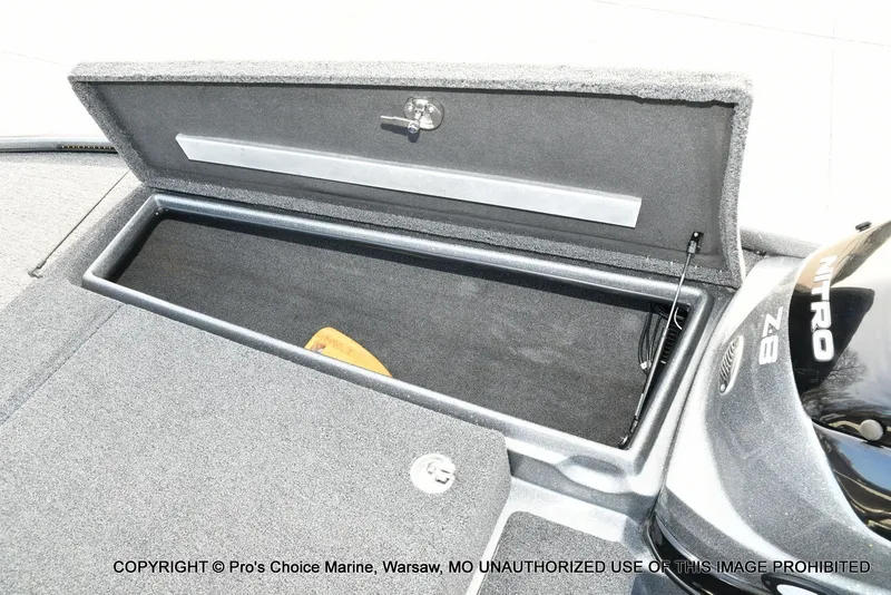 Slide: The Image of Nitro Z-8 w/250HP Mercury Pro-XS 2015 - 63