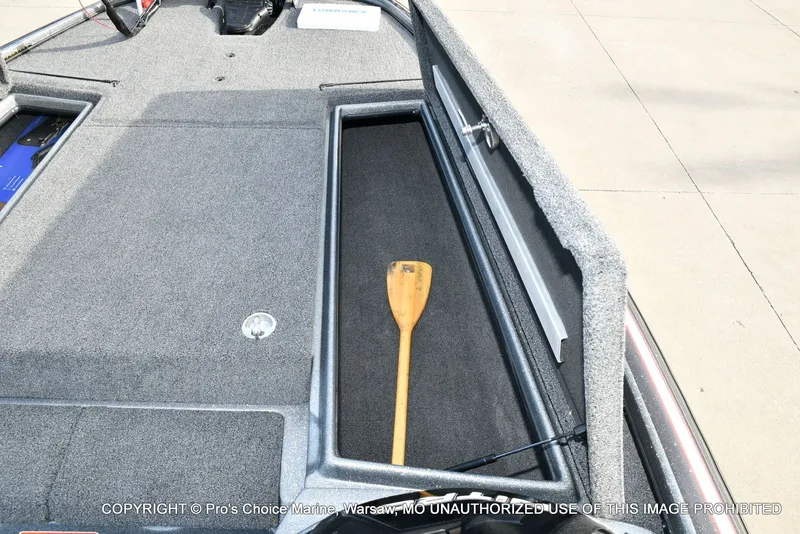 Slide: The Image of Nitro Z-8 w/250HP Mercury Pro-XS 2015 - 64