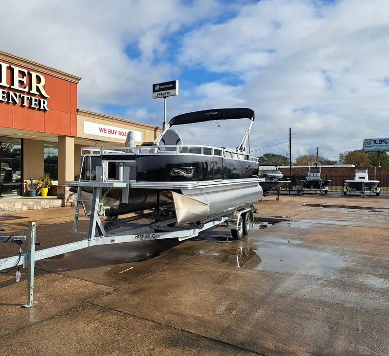 Slide: The Image of Avalon Venture 85 Rear Fish - 21' 2026 - 5