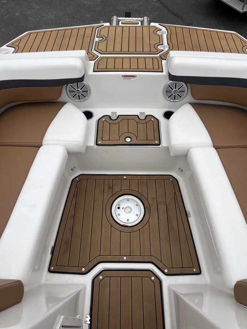 Slide: The Image of Starcraft SVX 210OB 2023 - 12