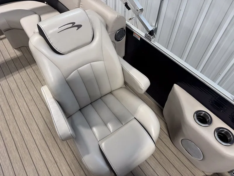 Slide: The Image of Bennington 23SSRX 2019 - 10