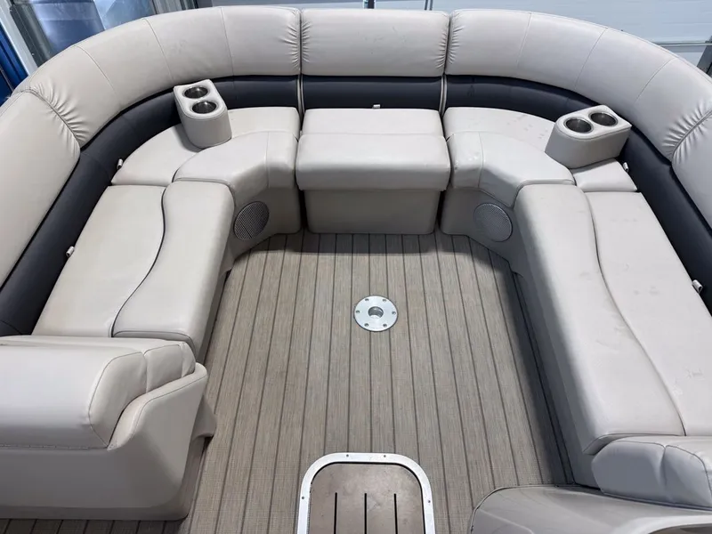 Slide: The Image of Bennington 23SSRX 2019 - 17