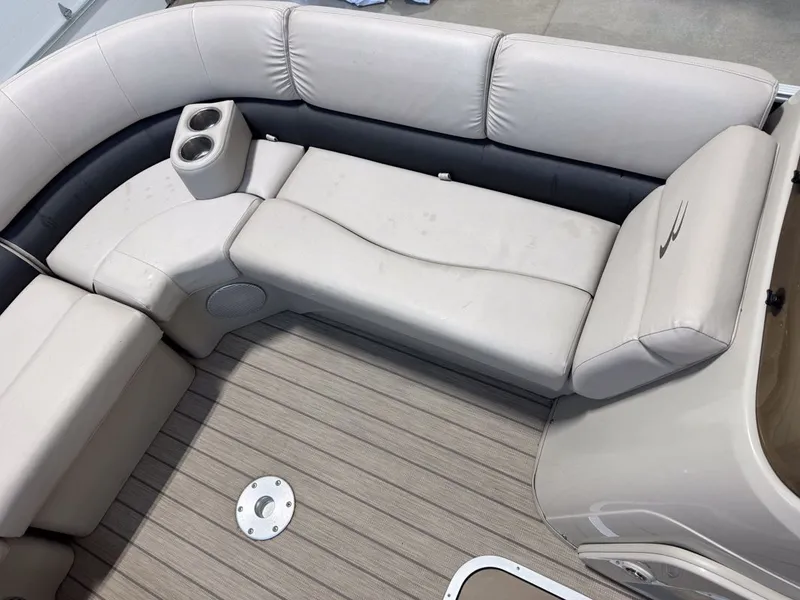 Slide: The Image of Bennington 23SSRX 2019 - 18