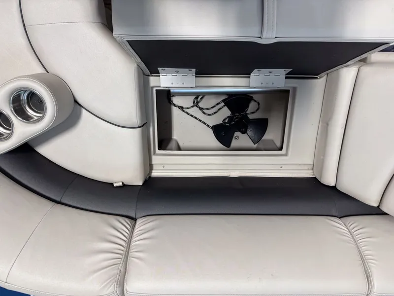 Slide: The Image of Bennington 23SSRX 2019 - 28