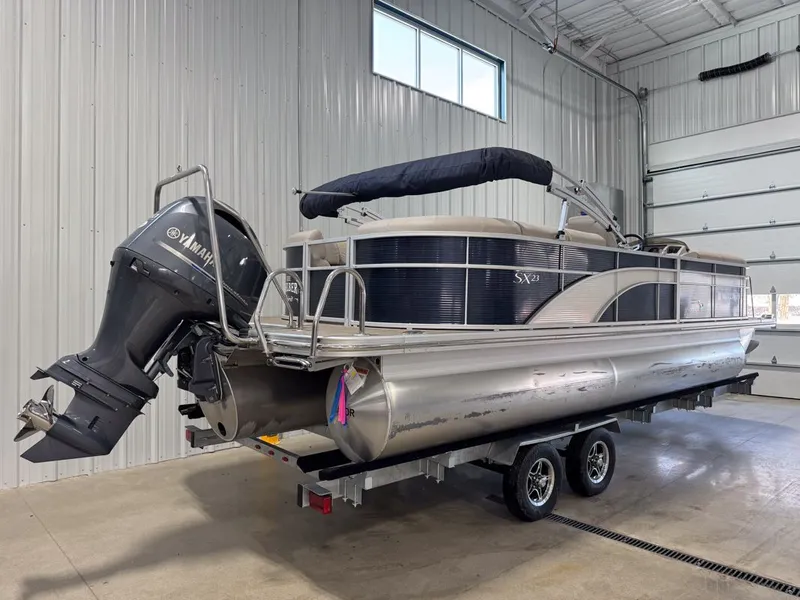 Slide: The Image of Bennington 23SSRX 2019 - 3