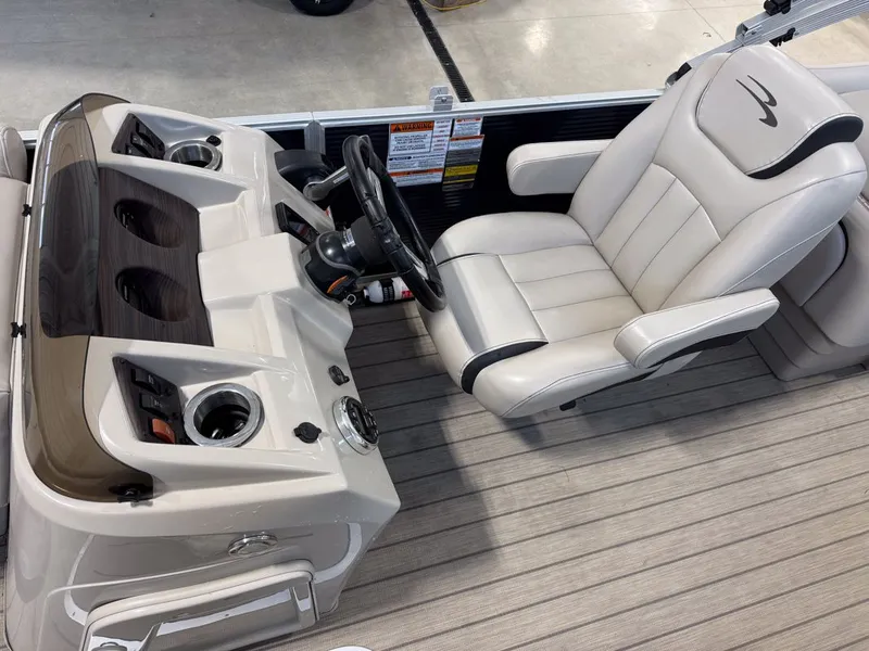 Slide: The Image of Bennington 23SSRX 2019 - 9