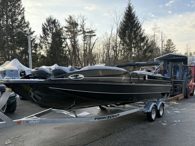 Slide: The Image of Princecraft VENTURA 224/V6 200XL 4S DTS 2026 - 1