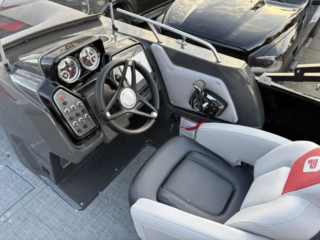 Slide: The Image of Princecraft VENTURA 224/V6 200XL 4S DTS 2026 - 6