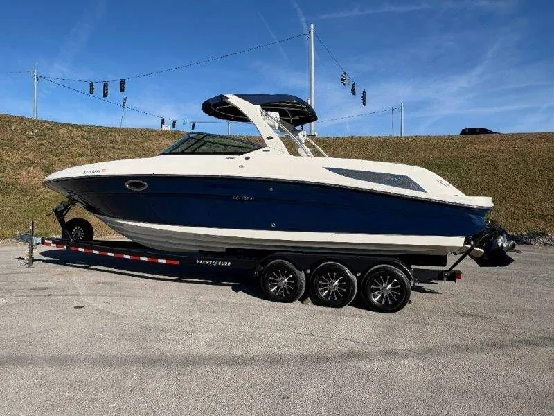 Slide: The Image of Sea Ray 300 SLX 2012 - 12