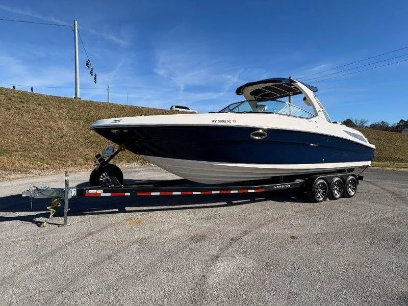 Slide: The Image of Sea Ray 300 SLX 2012 - 14