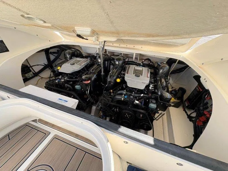 Slide: The Image of Sea Ray 300 SLX 2012 - 35