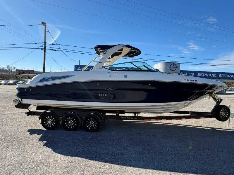 Slide: The Image of Sea Ray 300 SLX 2012 - 46