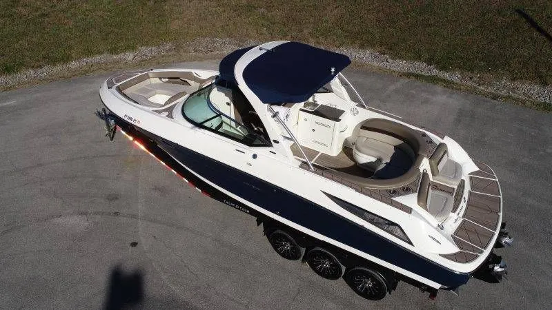 Slide: The Image of Sea Ray 300 SLX 2012 - 6