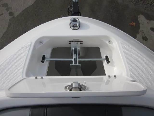 Slide: The Image of Chaparral 21 SSI Sport 2026 - 11