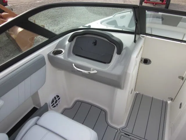 Slide: The Image of Chaparral 21 SSI Sport 2026 - 17