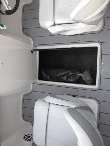 Slide: The Image of Chaparral 21 SSI Sport 2026 - 20