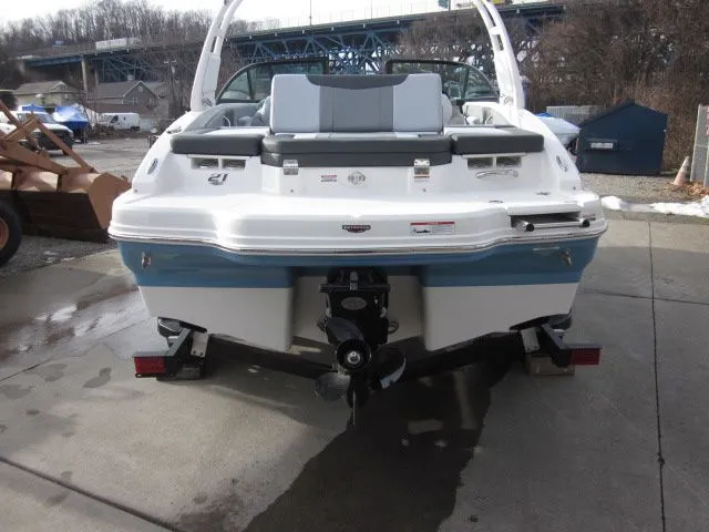 Slide: The Image of Chaparral 21 SSI Sport 2026 - 30