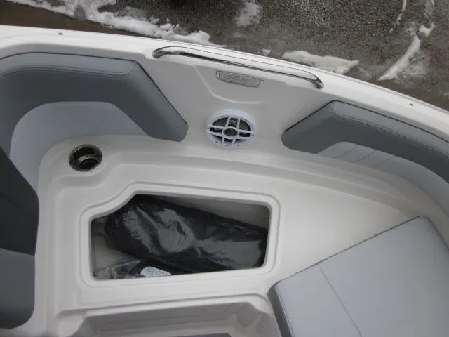 Slide: The Image of Chaparral 21 SSI Sport 2026 - 14