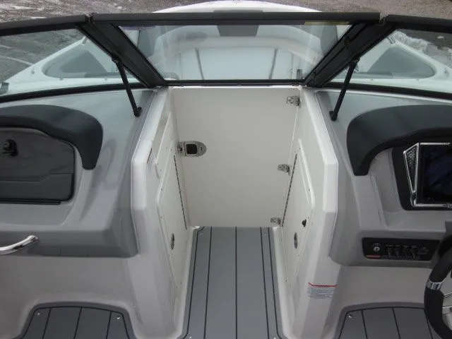 Slide: The Image of Chaparral 21 SSI Sport 2026 - 17