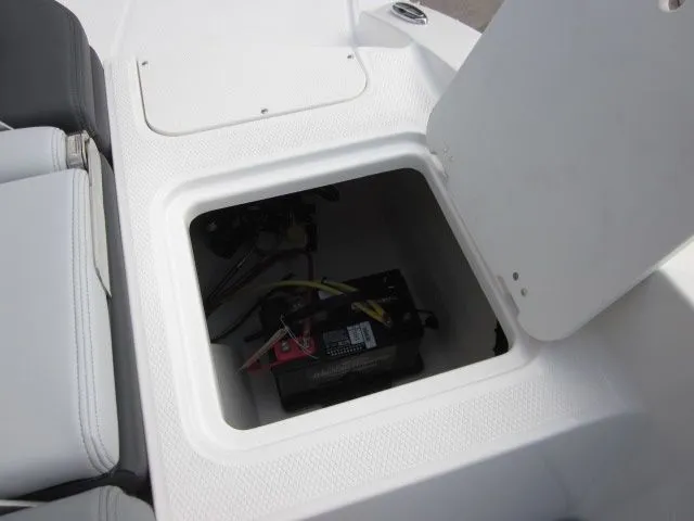 Slide: The Image of Chaparral 21 SSI Sport 2026 - 28