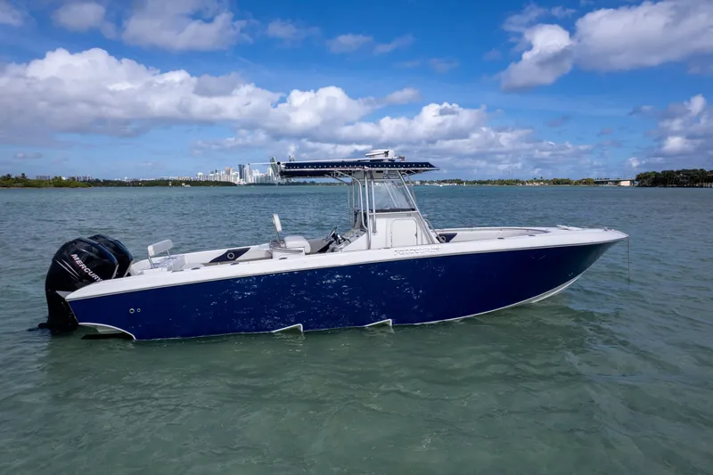 Slide: The Image of Fountain 32 Center Console 2007 - 3