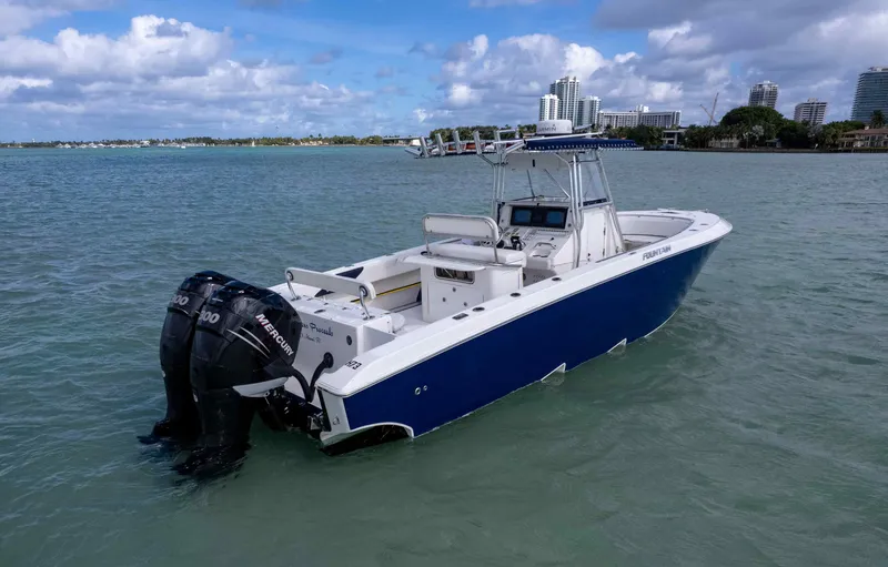 Slide: The Image of Fountain 32 Center Console 2007 - 5