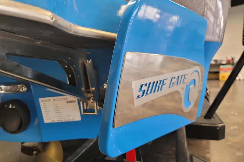 Slide: The Image of 2014 Malibu Wakesetter 24 MXZ with Surf Gate technology, close-up view. - 11