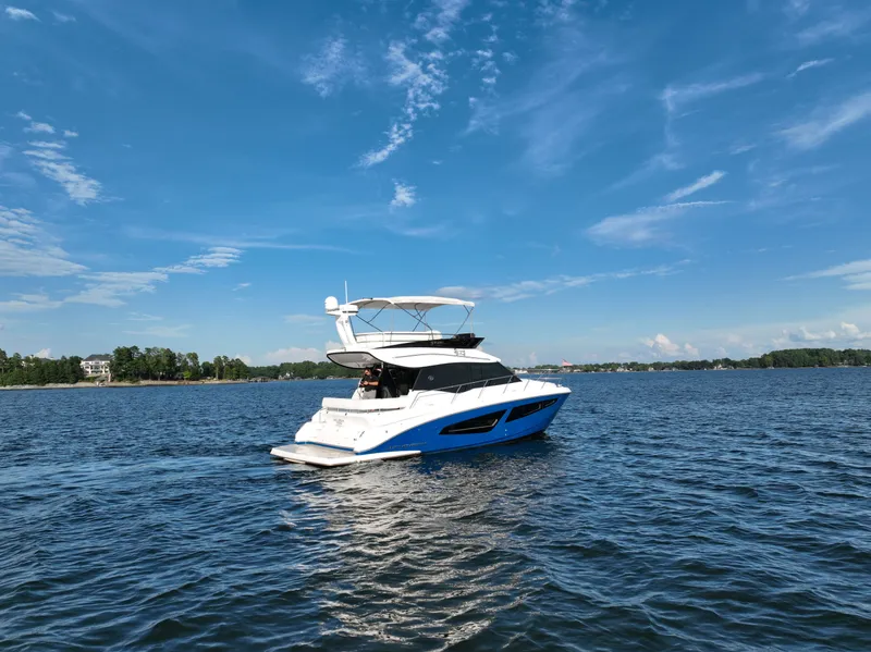 Slide: The Image of Regal 42 Fly 2019 - 10