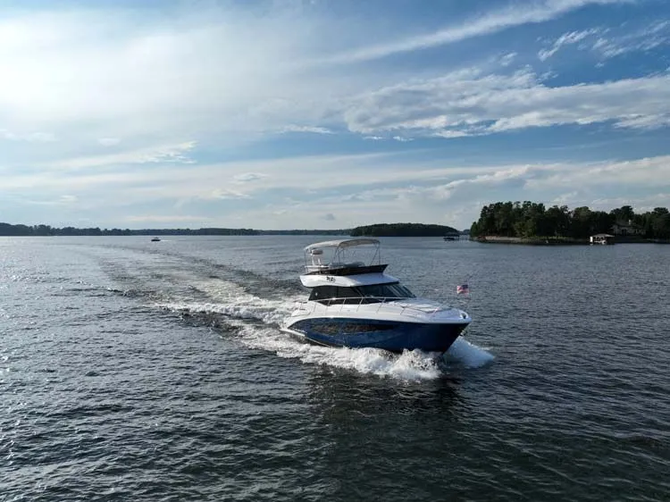 Slide: The Image of Regal 42 Fly 2019 - 5