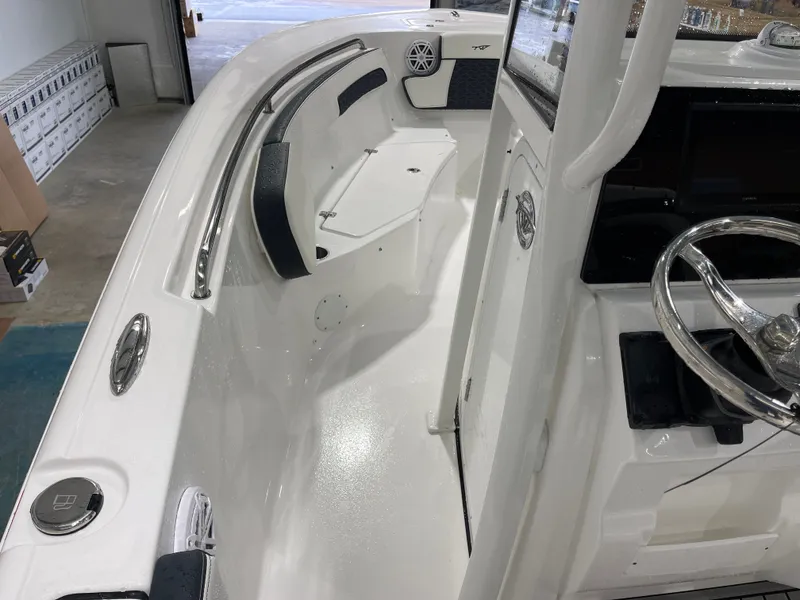 Slide: The Image of Tidewater 220 LXF 2026 - 28