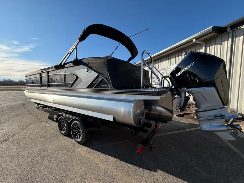 Slide: The Image of Manitou 2026 Manitou Encore RF SHP575 2026 - 3