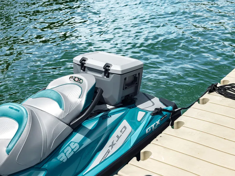 Slide: The Image of Sea-Doo GTX Limited 325 2026 - 7