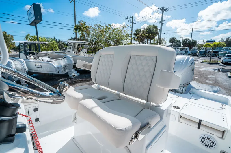 Slide: The Image of Sea Hunt BX 25 FS 2026 - 20