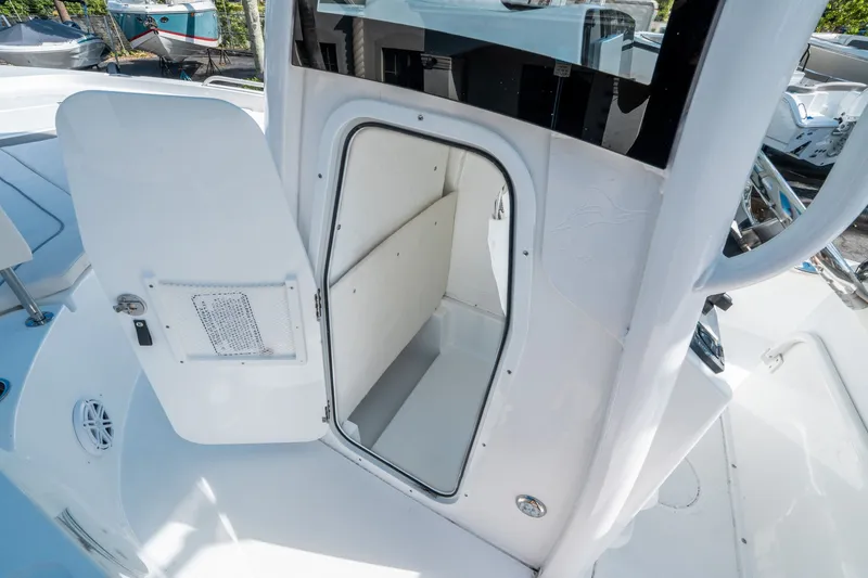 Slide: The Image of Sea Hunt BX 25 FS 2026 - 21