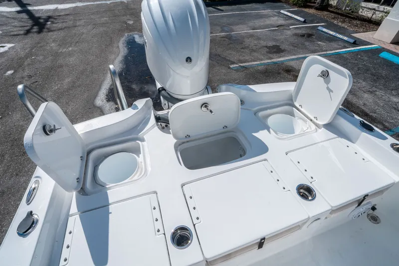 Slide: The Image of Sea Hunt BX 25 FS 2026 - 13