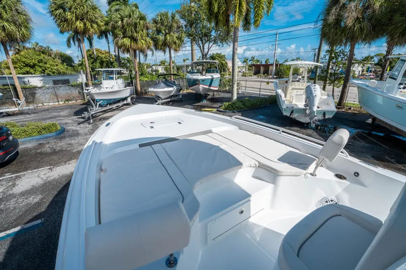 Slide: The Image of Sea Hunt BX 25 FS 2026 - 22