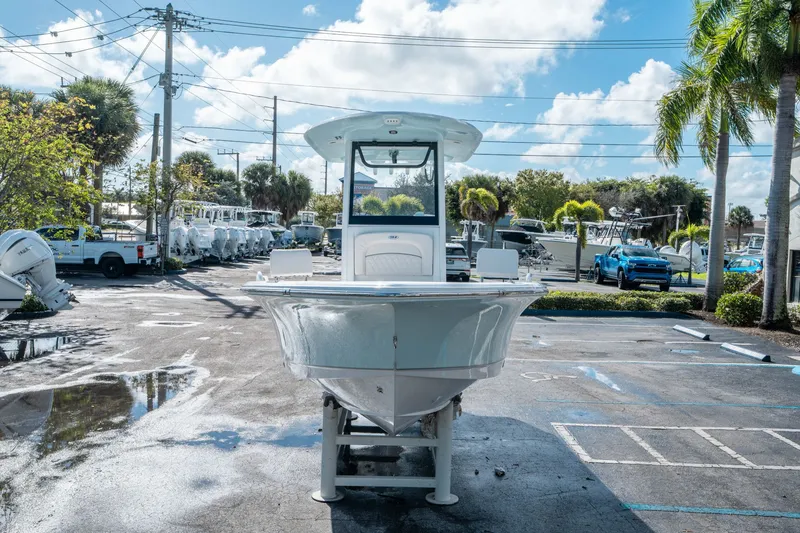 Slide: The Image of Sea Hunt BX 25 FS 2026 - 7