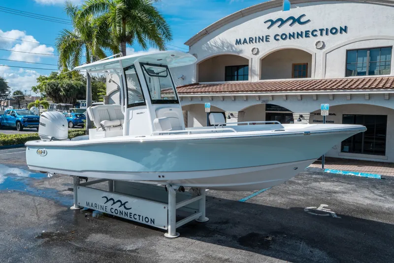 Slide: The Image of Sea Hunt BX 25 FS 2026 - 8