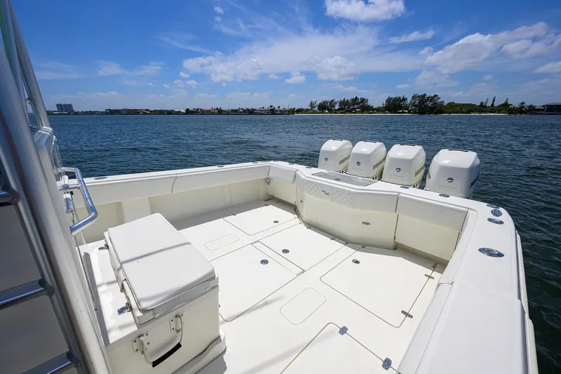 Slide: The Image of Sea Vee 39 PENELOPE - Cockpit & Engines - 21