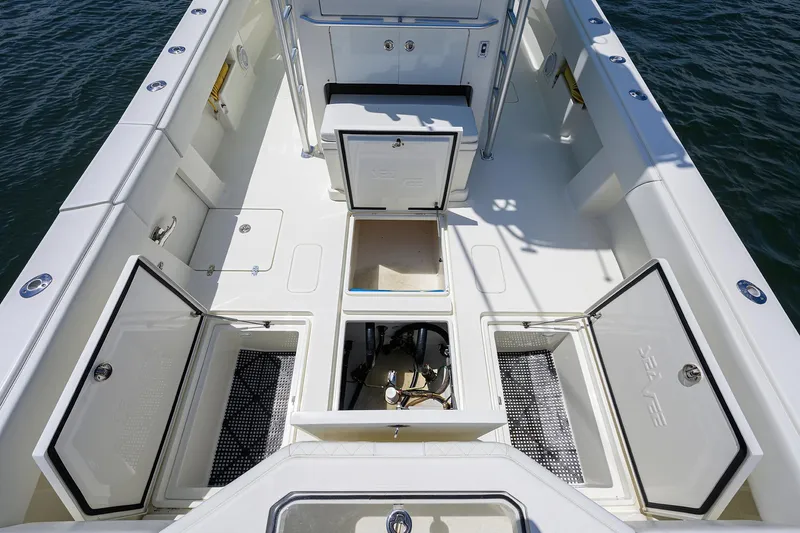 Slide: The Image of Sea Vee 39 PENELOPE - Cockpit - 24
