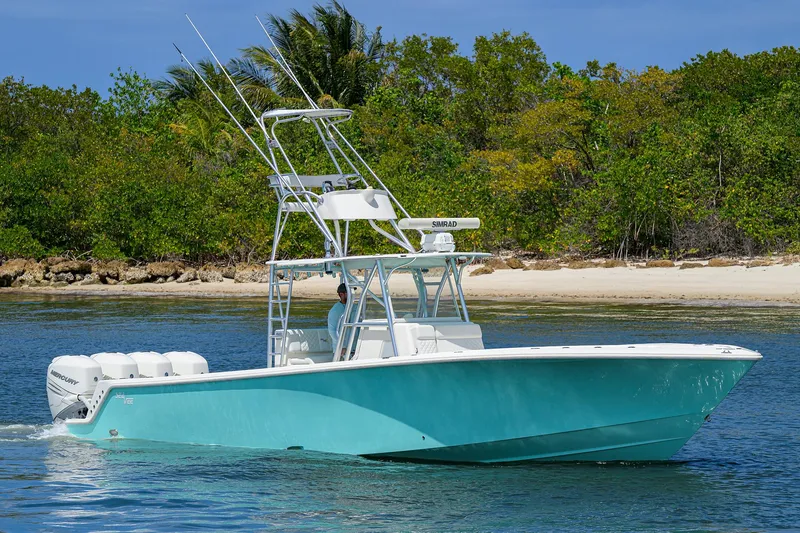 Slide: The Image of Sea Vee 39 PENELOPE - Starboard Profile - 37