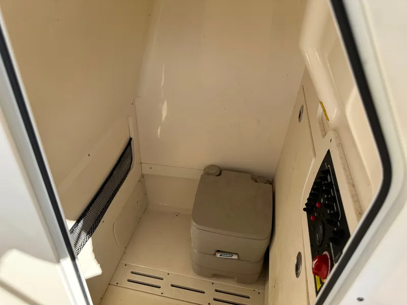 Slide: The Image of Scout 215 XSF 2019 - 19