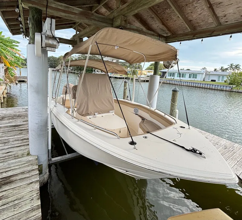 Slide: The Image of Scout 215 XSF 2019 - 8