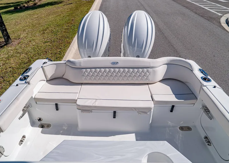 Slide: The Image of Sea Hunt Ultra 265 SE 2026 - 8