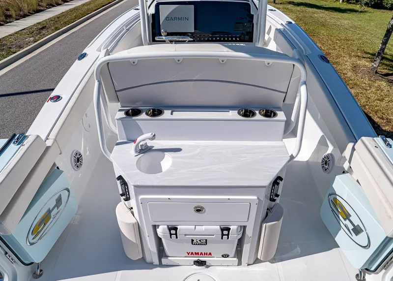 Slide: The Image of Sea Hunt Ultra 265 SE 2026 - 15